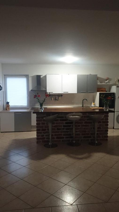 Apartment Apartman Vinea *
